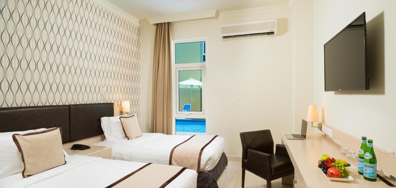City Hotel דוקם מראה חיצוני תמונה