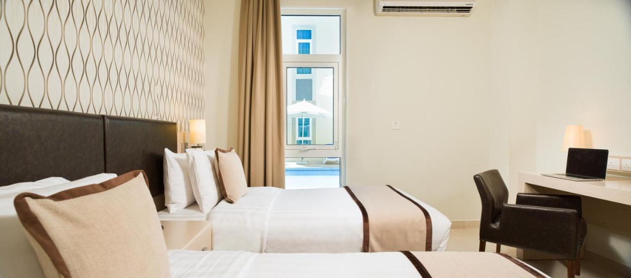 City Hotel דוקם מראה חיצוני תמונה