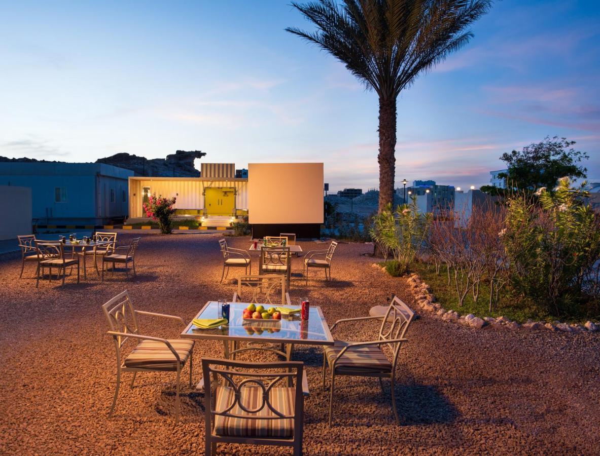 City Hotel דוקם מראה חיצוני תמונה