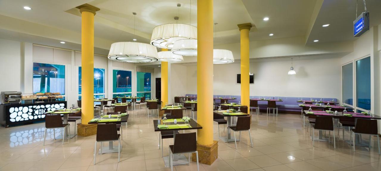 City Hotel דוקם מראה חיצוני תמונה